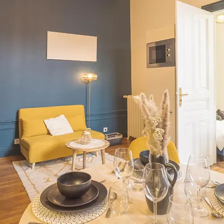 Apartment Bonappart 11 - Charme Napoleonien & Confort